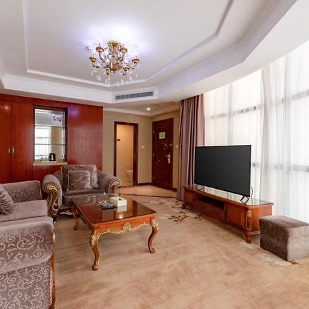 Vienna Hotel Shenzhen Songgang Shajiang Road Exterior photo